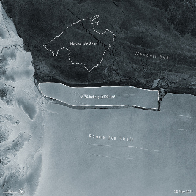 Tảng băng lớn nhất thế giới vừa tách khỏi Nam Cực, có diện tích bề mặt rộng hơn cả thủ đô Hà Nội - Ảnh 1.