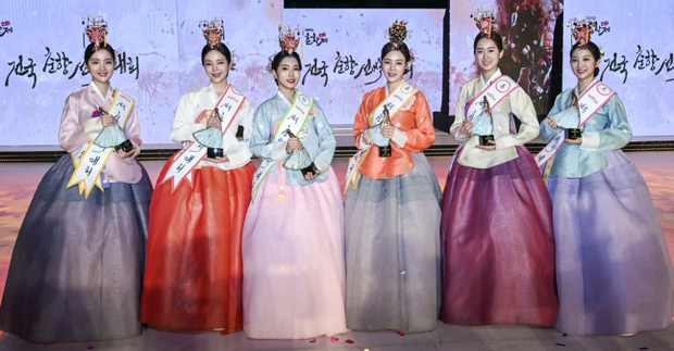 Hoa hậu truyền thống Hàn gây sốc với gương mặt méo xệch khi đăng quang, kéo đến ảnh đời thường lại há hốc vì visual thần thánh - Ảnh 2.