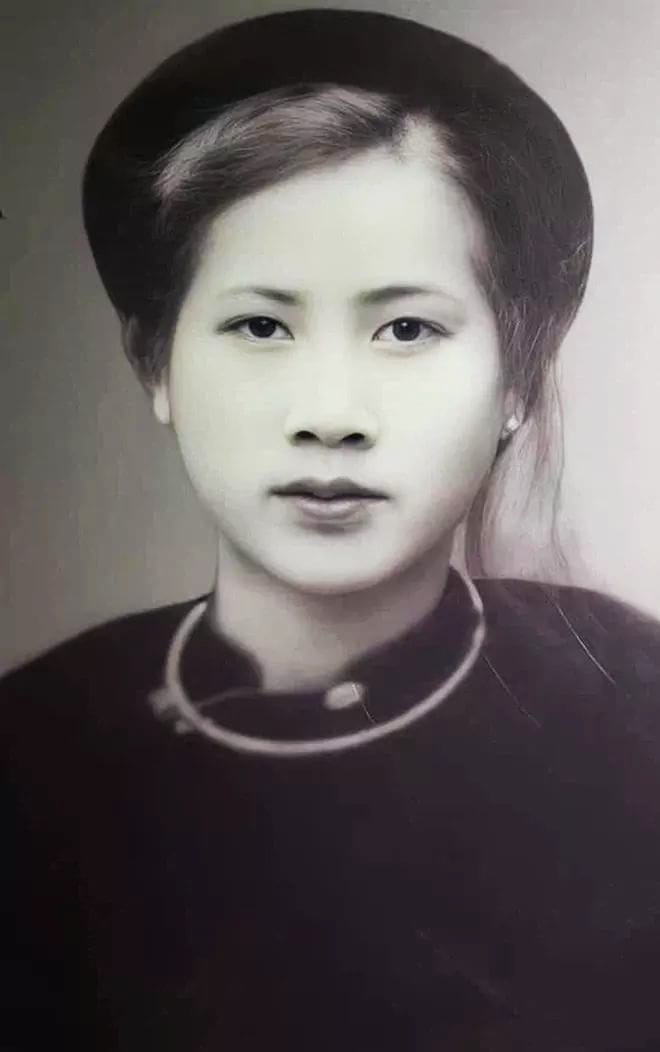 Giai nhân Hà Thành 101 tuổi đi bầu cử, hình ảnh lúc trẻ của cụ khiến MXH xôn xao - Ảnh 4.
