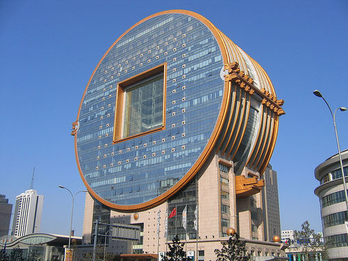Những tòa nhà kì lạ nhất ở Trung Quốc có thể bạn chưa từng biết đến, số 6 ai nhìn cũng nhầm lẫn - Ảnh 2.