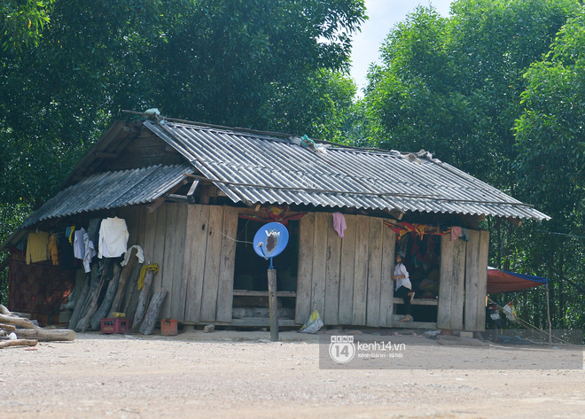 Chủ tịch xã vùng lũ ở Quảng Bình: Đời sống ở đây ổn định rồi, NS Hoài Linh nên tăng cường số quà này về những vùng dịch Covid-19 - Ảnh 15.