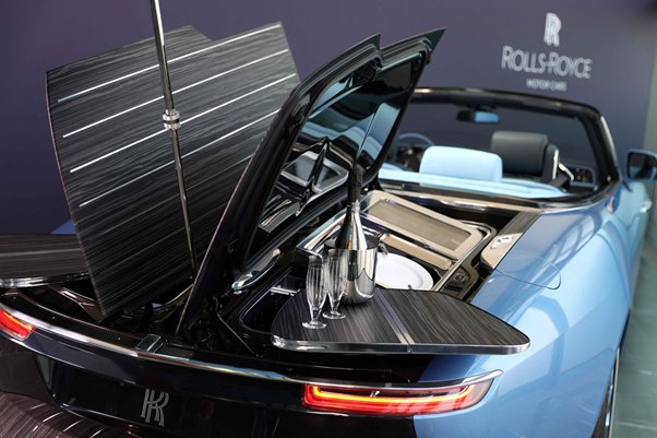 Rolls Royce dựng nguyên mẫu đất sét làm ra chiếc xe đắt nhất thế giới - chỉ có 3 chiếc! - Ảnh 8.