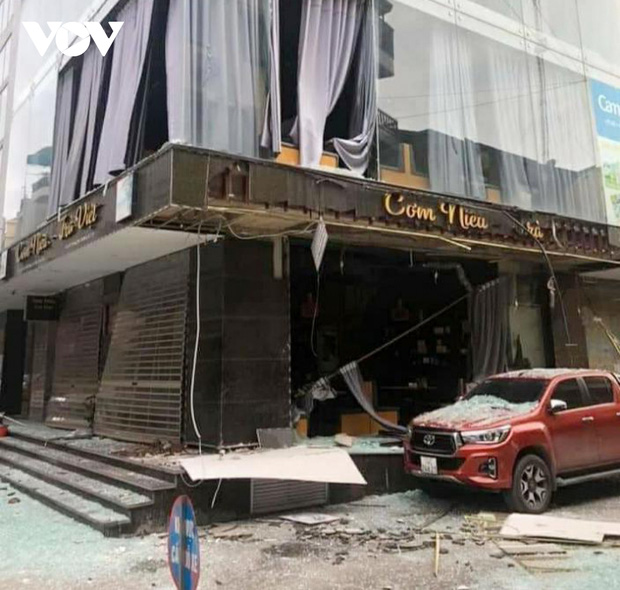 Nổ lớn tại qu&aacute;n ăn, một người bị thương - Ảnh 1.