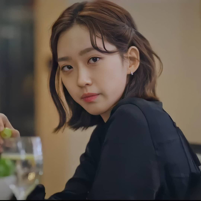 4 kiểu tóc ngắn hot nhất trong phim Hàn nửa đầu năm 2021: Toàn những kiểu giúp sang cả khuôn mặt - Ảnh 3.