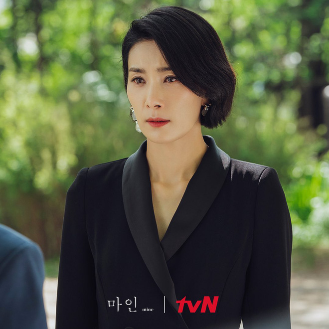 4 kiểu tóc ngắn hot nhất trong phim Hàn nửa đầu năm 2021: Toàn những kiểu giúp sang cả khuôn mặt - Ảnh 16.