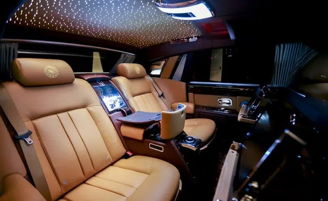 Chiếc Rolls Royce Phantom Lửa Thiêng của Chủ tịch FLC Trịnh Văn Quyết: Lộ tài liệu ghi giá 49,5 tỷ; có vách ngăn riêng như limousine - Ảnh 5.