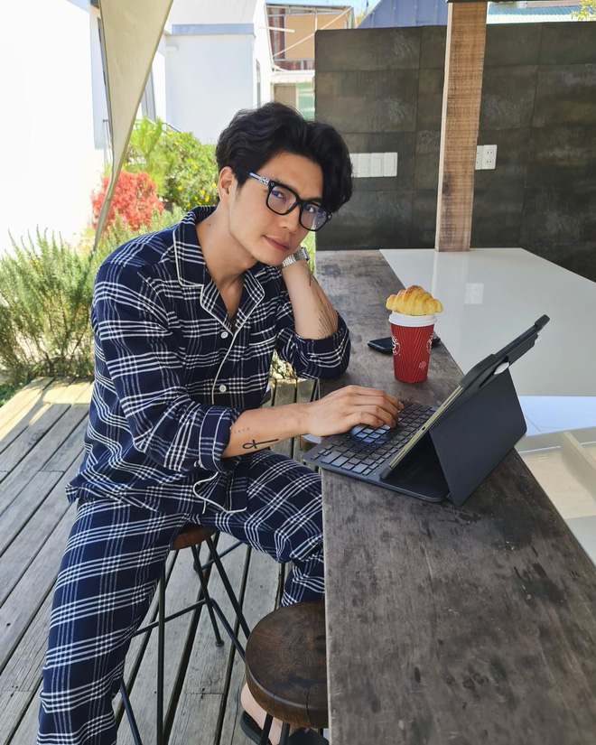 Huy Trần đ&atilde; chịu tung ảnh full HD nắm tay Ng&ocirc; Thanh V&acirc;n ở Đ&agrave; Lạt, k&eacute;m 11 tuổi m&agrave; xưng h&ocirc; anh - em với chị đẹp ngọt xớt! - Ảnh 3.