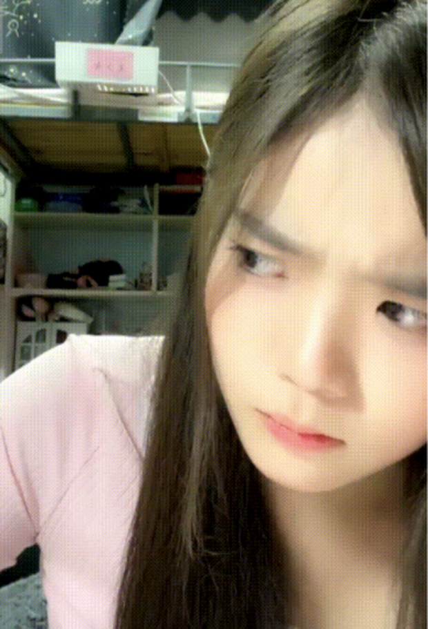 Đang livestream, nữ idol nhăn nhó rồi bất ngờ... hộc máu miệng trước sự bàng hoàng của netizen - Ảnh 1.