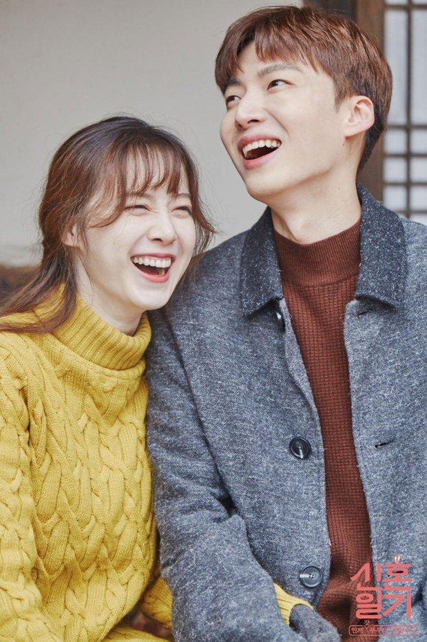 Goo Hye Sun bị ném đá vì lật kèo: Kiện kẻ tố Ahn Jae Hyun ngoại tình, tuyên bố tha thứ cho chồng cũ dù cũng từng làm y hệt - Ảnh 4.