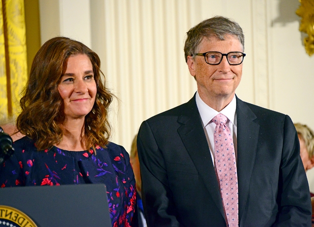 Vợ thuê nguyên hòn đảo tránh truyền thông, riêng Bill Gates không được mời - Ảnh 2.