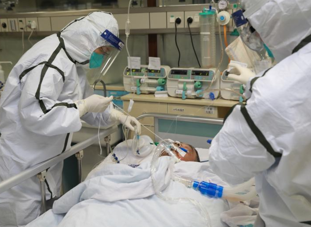 Dùng máy sấy tóc, uống nước nóng để tiêu diệt virus Covid-19: Chỉ là suy đoán, phản khoa học - Ảnh 1. Dùng máy sấy tóc, uống nước nóng để tiêu diệt virus Covid-19: Chỉ là suy đoán, phản khoa học - Ảnh 1.