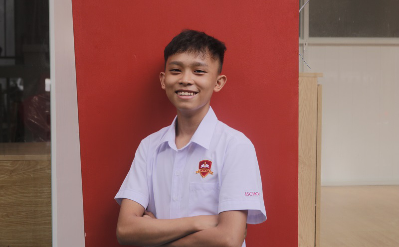 "Giáo viên cũ" nói Hồ Văn Cường được miễn 100% học phí, quản lý Phi Nhung lại nói "tốn nhiều tiền", sự thật ra sao?