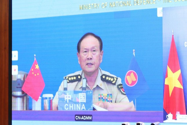 Thượng tướng Phan Văn Giang đề nghị kiềm chế các hành động ở Biển Đông - Ảnh 2.
