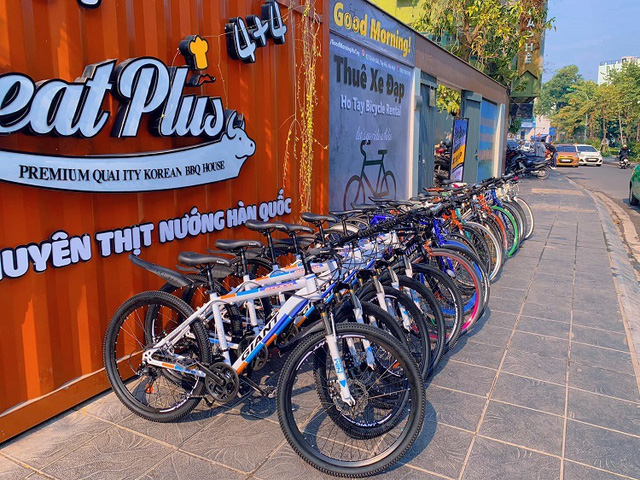 Dịch vụ hot giữa mùa dịch: Người dân Hà Nội đổ xô lên phố thuê xe đạp, có cửa hàng cháy đến mức 250 chiếc không đủ cung - Ảnh 2.