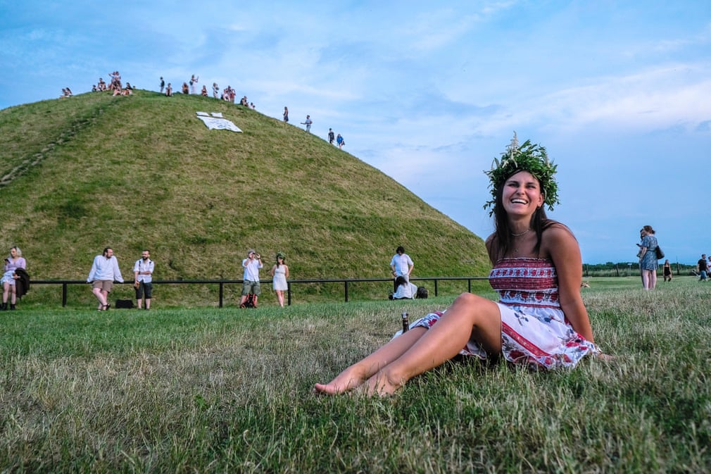 Включи подборку на сегодня. Королева Майя из солнцестояния. Summer Solstice Falls on Sunday, June 24,.