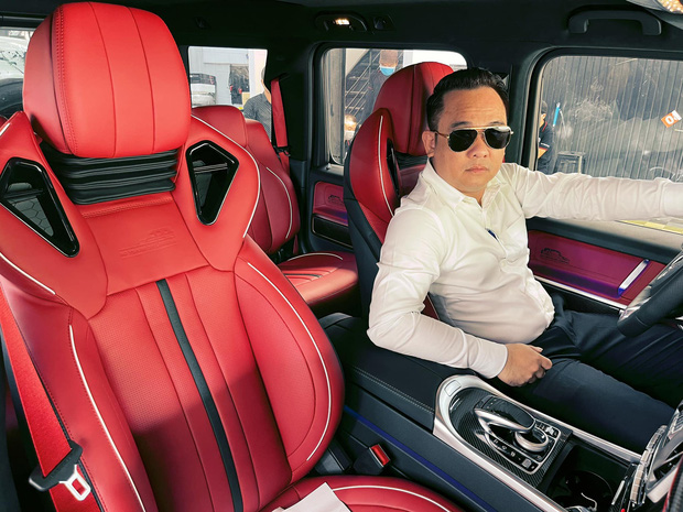 Cao thủ sales Mẹc Mr. Xuân Hoàn: Người phá vỡ 5 kỷ lục tại hãng xe sang, đứng sau loạt xế hộp đắt đỏ bậc nhất của Ngọc Trinh, nữ đại gia sở hữu nhà 200 tỷ - Ảnh 1.