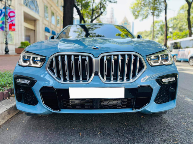 Đại gia bán BMW X6 màu lạ giá 5,1 tỷ, CĐM bất ngờ khi giá bán không khác xe mua mới dù đã chạy 7.000km - Ảnh 1.