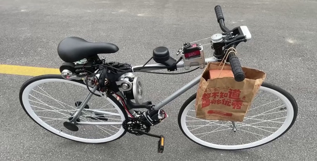 Chạy xe đạp bị ngã sấp mặt, chàng kỹ sư quyết định chế tạo xe đạp tự cân bằng cho khỏi té nữa - Ảnh 3.