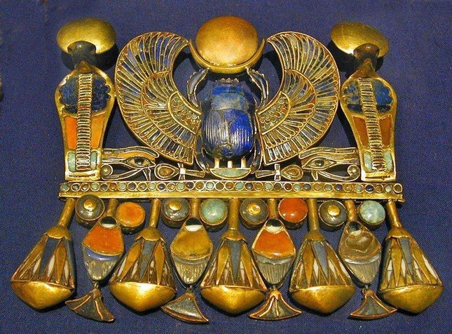 Bảo vật của pharaoh vĩ đại nhất Ai Cập cổ đại tiết lộ sốc về thảm họa thiên thạch - Ảnh 1.