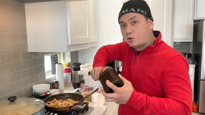 Ở bên Mỹ này, một tuần có 3 show đi hát là mừng lắm rồi - Ảnh 4. Ở bên Mỹ này, một tuần có 3 show đi hát là mừng lắm rồi - Ảnh 4.