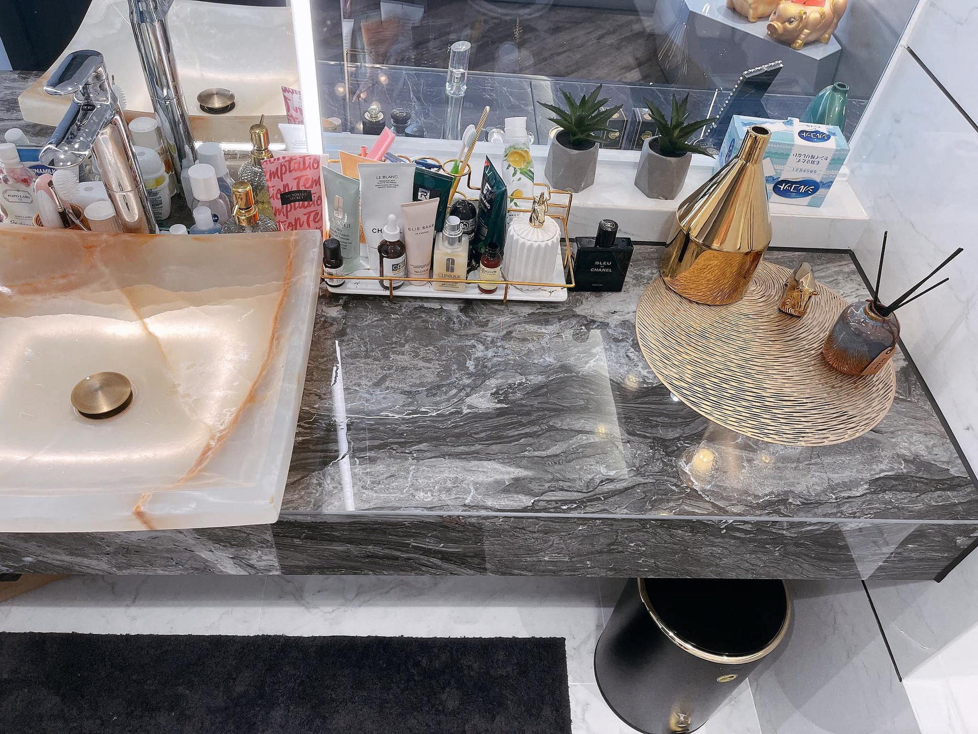 Khối t&agrave;i sản khủng diễn vi&ecirc;n Kh&aacute;nh My đang sở hữu ở tuổi 30 - Ảnh 10.