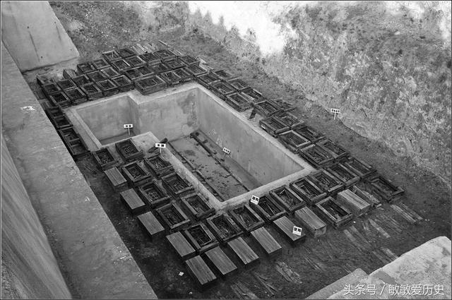 Tìm thấy 186 bộ hài cốt hỗn loạn dưới chuồng lợn: Đội khảo cổ mất 10 năm để khai quật, chủ mộ là ai? - Ảnh 3.