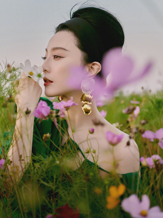  Thế nào là đẳng cấp Phạm Băng Băng? Mặc đồ như trùm mền nhưng thần thái, visual cân tất, bảo sao đàn em chạy dài  - Ảnh 7.