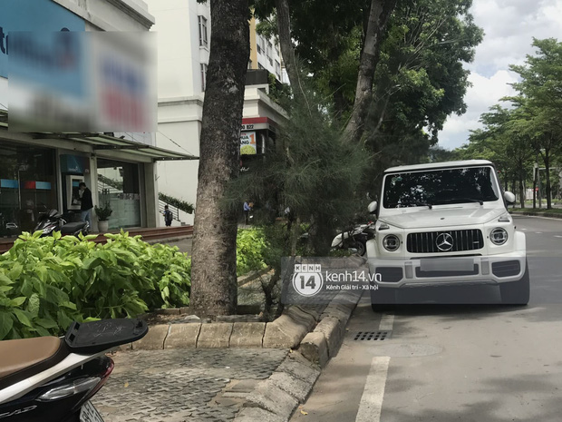 Độc quyền: Team hóng hớt lần đầu bắt gặp Sơn Tùng lái con Mẹc chục tỷ ra phố, buổi chiều của chủ tịch có khác người thường? - Ảnh 3.