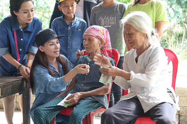 Phi Nhung bị netizen soi lại điểm bất thường trong 2 đợt kêu gọi từ thiện miền Trung, “ngâm” sao kê 1,8 tỷ suốt 5 năm chưa công khai? - Ảnh 4.