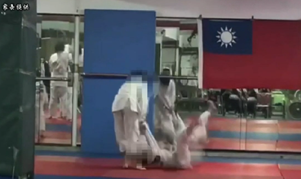 Bị thầy và đồng môn vật 27 lần, võ sinh judo tử vong - Ảnh 1.