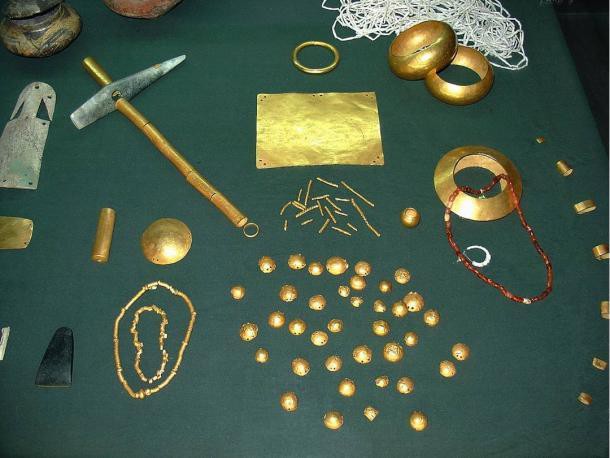 Giải mã bí ẩn bộ xương nằm giữa đống vàng, dương vật cũng bọc vàng trong cổ mộ nghìn năm - Ảnh 5.