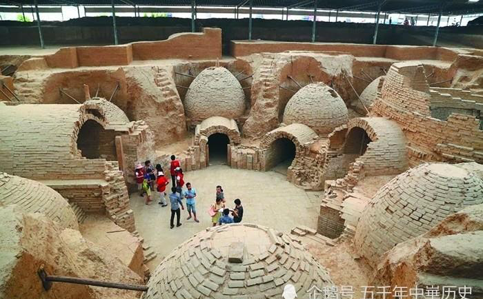 Phát hiện lăng mộ nghìn năm đồ sộ hơn lăng Từ Hi Thái hậu: 12 quan tài chứa bí mật gì?
