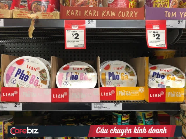 Công ty Việt bán phở ăn liền tại siêu thị Úc nhưng khiến “vua phở” Lý Quý Trung nhầm tưởng sản phẩm Hàn Quốc: Thương hiệu lạ hoắc, giá đắt gấp 3! - Ảnh 1.