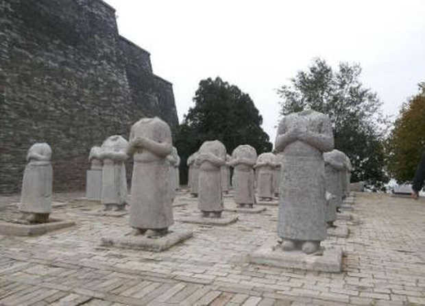 3 ngôi mộ hoàng đế thần bí nhất lịch sử Trung Quốc: Một cái không dám đào, một cái không biết chỗ đào và một cái không thể đào - Ảnh 6.