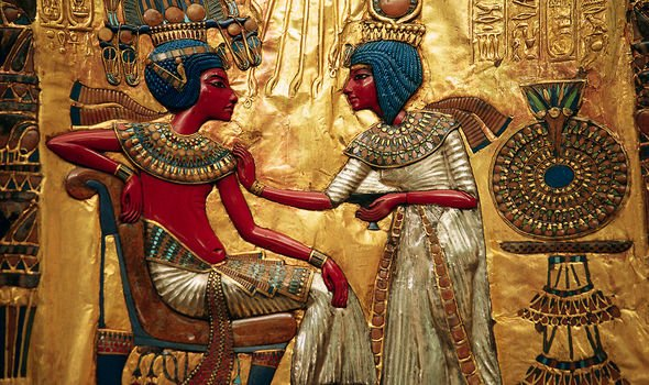 Tiết lộ bí mật về kho báu kếch xù của pharaoh Ai Cập nổi tiếng Tutankhamun - Ảnh 5.