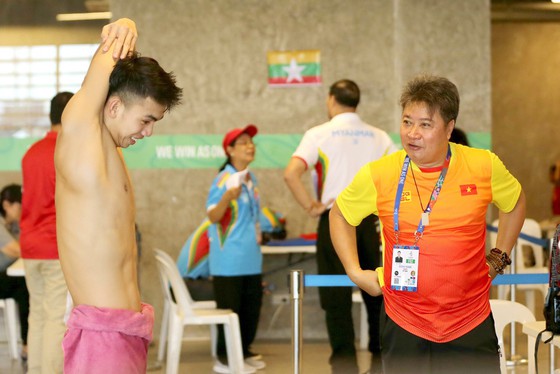 Bơi lội Việt Nam tại Olympic Tokyo 2020: Chờ tài cầm quân của chuyên gia Hoàng Quốc Huy - Ảnh 1.