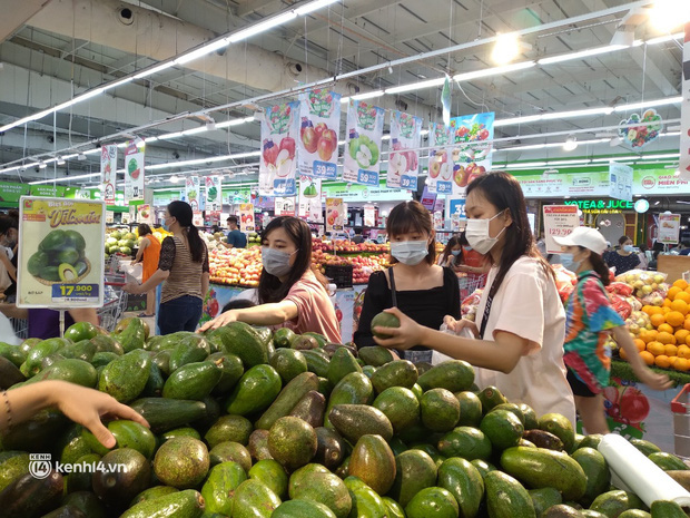 Cư dân mạng phẫn nộ lên án status của Lan Khuê về dịch Covid-19 tại TP.HCM - Ảnh 6.