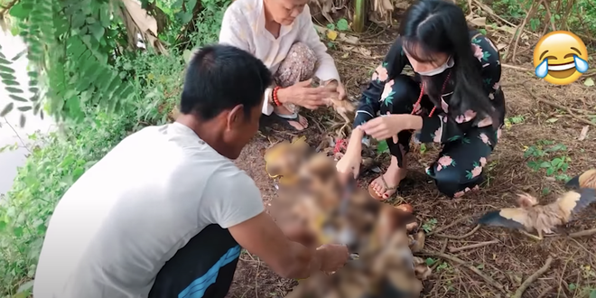 Lùm xùm khắc tên lên mai rùa chưa lắng, Thuỷ Tiên bị netizen khui lại clip treo ngược đàn cò lửa trên ô tô khi mua để phóng sinh - Ảnh 5.