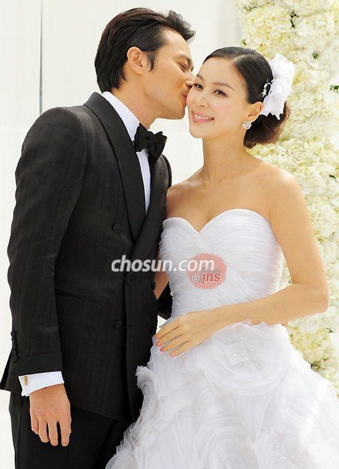 Những tượng đài nhan sắc thảm nhất Kbiz: Song Hye Kyo ồn ào với cả 3 mối tình, Choi Ji Woo - Chaerim bị “cắm sừng” cả dàn - Ảnh 19.