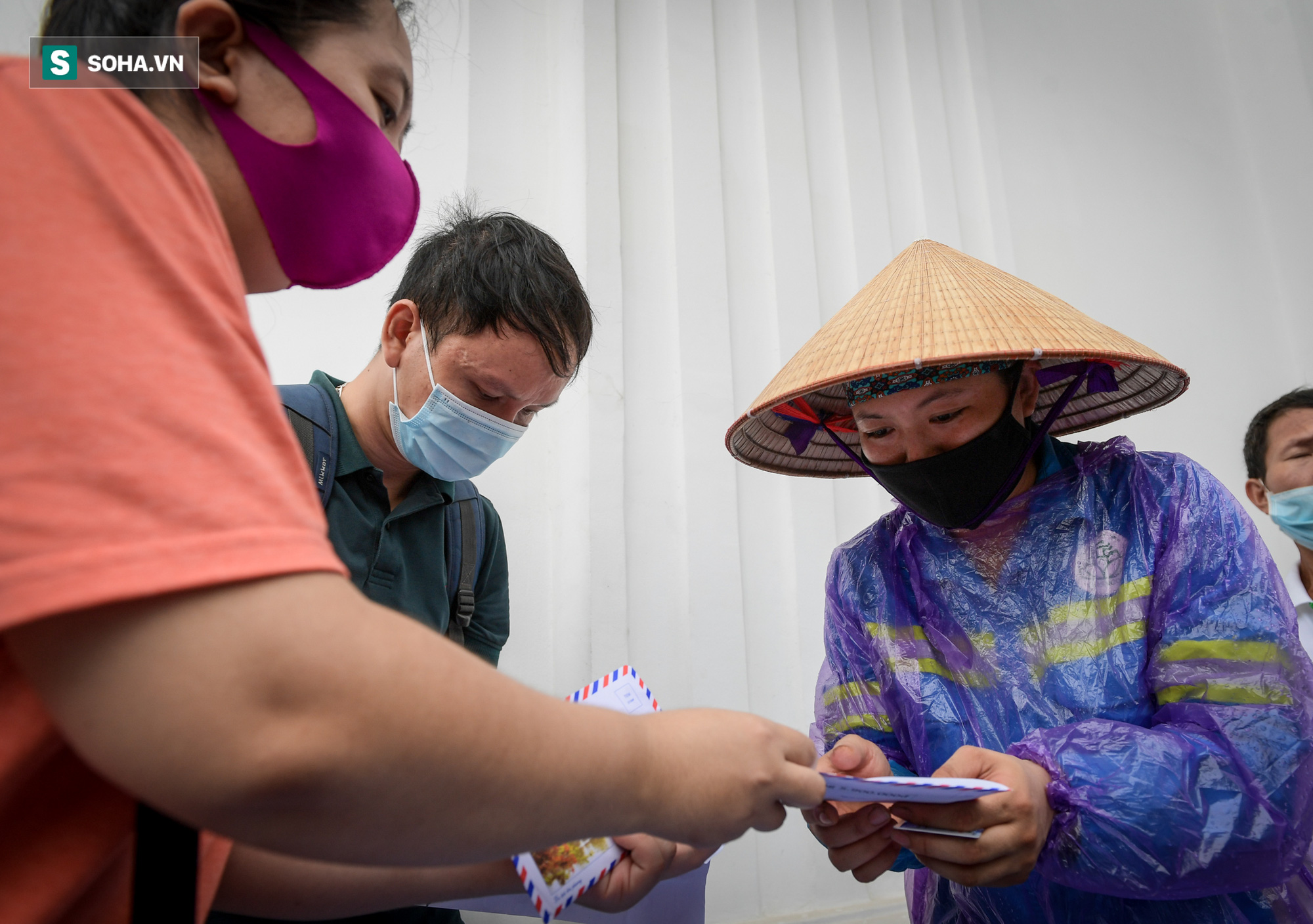 Nam sinh viên nghèo sáng quét rác, chiều đi học, bị Công ty Minh Quân nợ 2 tháng lương, phải sống nhờ bà ngoại - Ảnh 9.