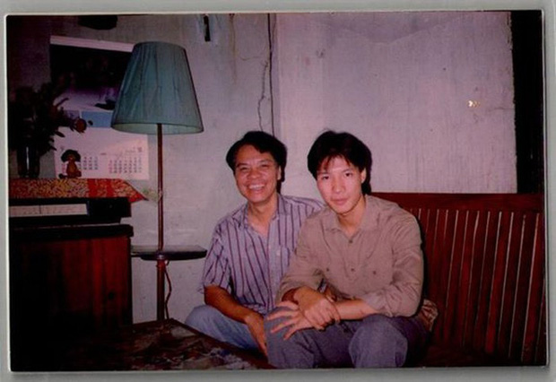 BLV Quang Huy: Cuộc đời toàn cua gắt, lần đầu phát sóng chỉ được vài chục nghìn, ăn 10 - 20 bát cơm để bình luận xuyên đêm - Ảnh 2. BLV Quang Huy: Cuộc đời toàn cua gắt, lần đầu phát sóng chỉ được vài chục nghìn, ăn 10 - 20 bát cơm để bình luận xuyên đêm - Ảnh 2.