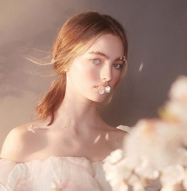 Từng được gọi là “thiên thần đẹp nhất thế giới”, mẫu nhí Nga đình đám ngày bé có còn giữ vẻ đẹp cổ tích ở tuổi thiếu nữ? - Ảnh 17. Từng được gọi là “thiên thần đẹp nhất thế giới”, mẫu nhí Nga đình đám ngày bé có còn giữ vẻ đẹp cổ tích ở tuổi thiếu nữ? - Ảnh 17.