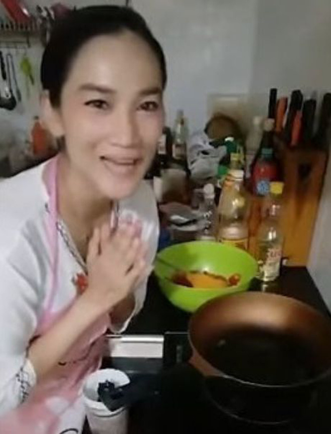 Đang livestream, blogger Thái Lan đột ngột gục xuống tử vong, hàng ngàn fan chứng kiến khoảnh khắc kinh hoàng trong bất lực - Ảnh 3.