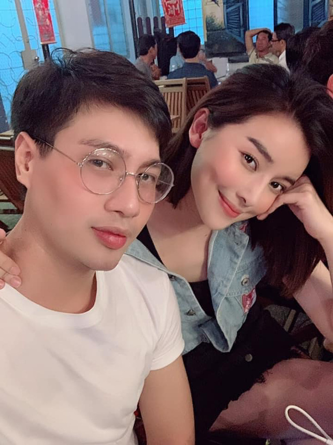 Tình tri kỷ của Cao Thái Hà và Đức Long: Kề cận như gia đình, gắn bó suốt sự nghiệp, xúc động lời hứa với mẹ ruột của bạn quá cố - Ảnh 9. Tình tri kỷ của Cao Thái Hà và Đức Long: Kề cận như gia đình, gắn bó suốt sự nghiệp, xúc động lời hứa với mẹ ruột của bạn quá cố - Ảnh 9.