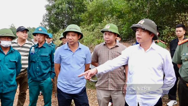 Công an Quảng Bình sử dụng chó nghiệp vụ và flycam để tìm kiếm Lê Văn Triễn - nghi phạm giết mẹ vợ - Ảnh 4.