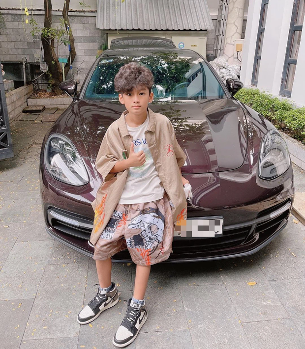 Rich kid Việt và những món quà khủng: Bộ đôi siêu xe ngót nghét 70 tỷ, đồng hồ sang với hàng hiệu nhiều không đếm nổi - Ảnh 1.