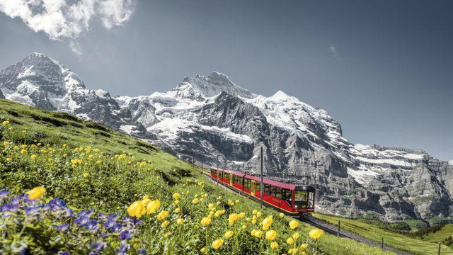 Đất nước Thụy Sĩ đẹp mê hồn với những khung hình nên thơ như cổ tích: Giấc mơ của biết bao tín đồ du lịch, một lần đặt chân đến cũng thỏa lòng - Ảnh 10.