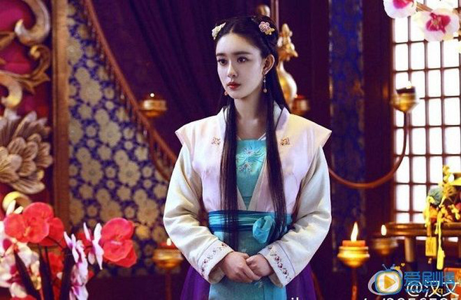 7 nàng a hoàn đẹp nhất màn ảnh Hoa ngữ: Phạm Băng Băng - Dương Mịch thần thái ngời ngời, trùm cuối còn xinh hơn cả Yoona - Ảnh 24.