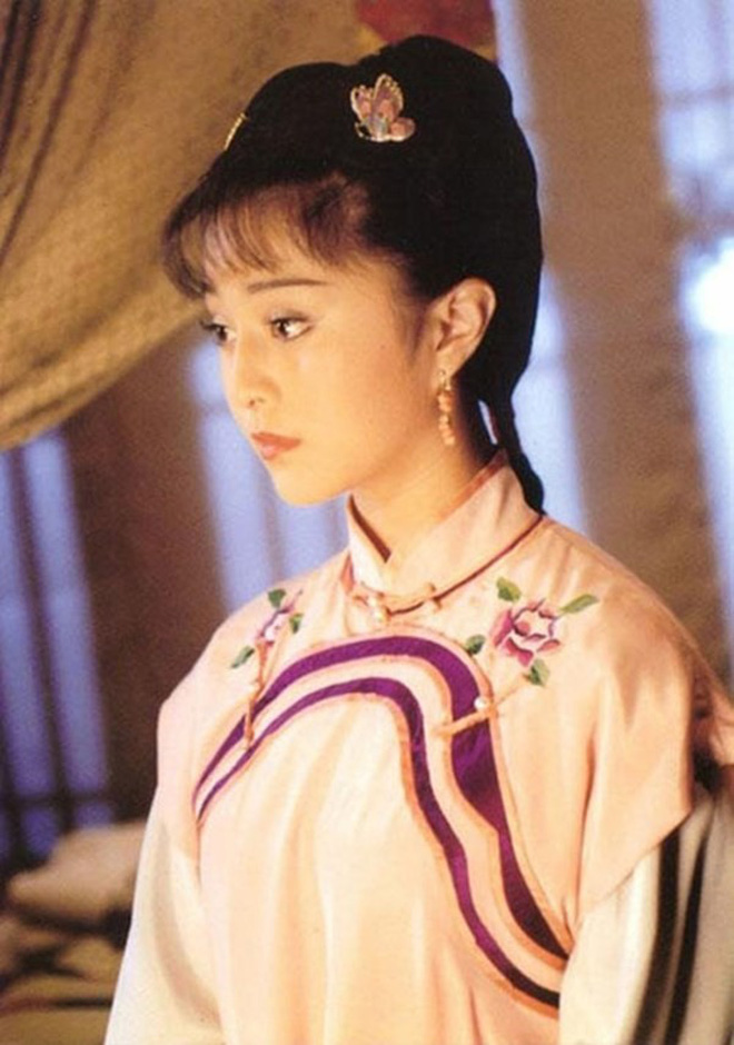 7 nàng a hoàn đẹp nhất màn ảnh Hoa ngữ: Phạm Băng Băng - Dương Mịch thần thái ngời ngời, trùm cuối còn xinh hơn cả Yoona - Ảnh 4.