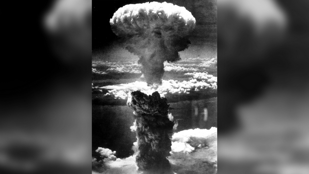 Tại sao bom hạt nhân phát nổ tạo thành đám mây hình nấm? - Ảnh 5.